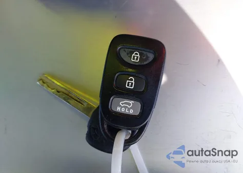 2016 Hyundai Veloster z USA, uszkodzony, nr VIN KMHTC6AD5GU259591